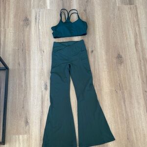 NWOT Fabletics Green Flared Pants + Matching Spots Bra Small | Medium